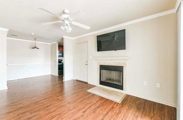 7600 Emmett F Lowry Expressway 416, Texas City, TX 77591