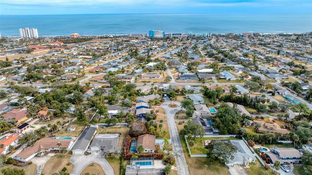 19 WOODHAVEN CIRCLE, Ormond Beach, FL 32176