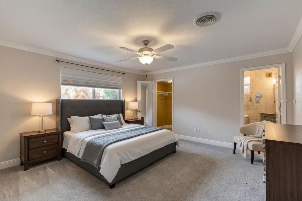 Image 26 of property listing at 19 WOODHAVEN CIRCLE, Ormond Beach, FL 32176