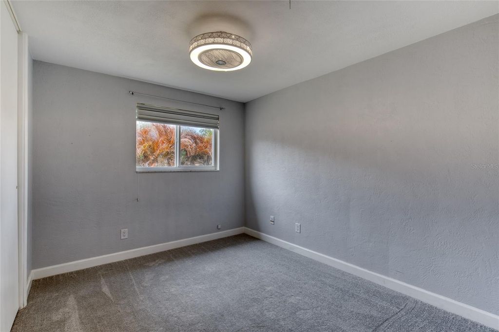 Image 34 of property listing at 19 WOODHAVEN CIRCLE, Ormond Beach, FL 32176