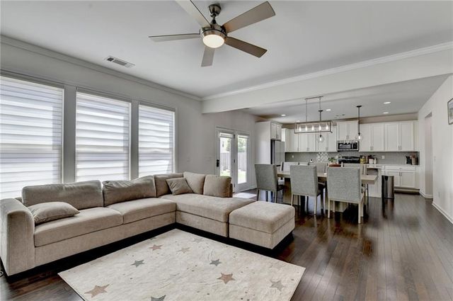 1998 Lakeview Bend Way, Buford, GA 30519