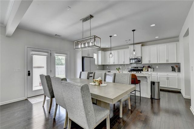 1998 Lakeview Bend Way, Buford, GA 30519