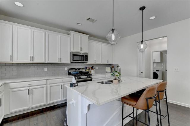 1998 Lakeview Bend Way, Buford, GA 30519