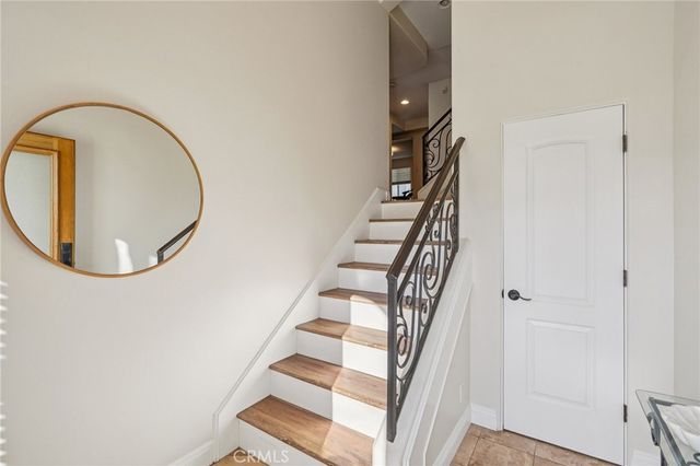 168 Ardmore Avenue, Hermosa Beach, CA 90254