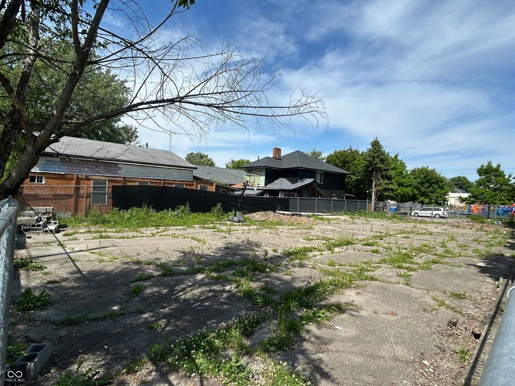 302 Jefferson Avenue, Indianapolis, IN 46201