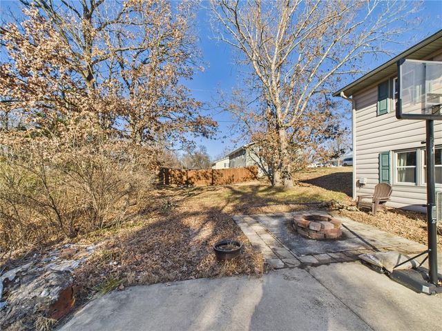 611 Short Street, Knob Noster, MO 65336