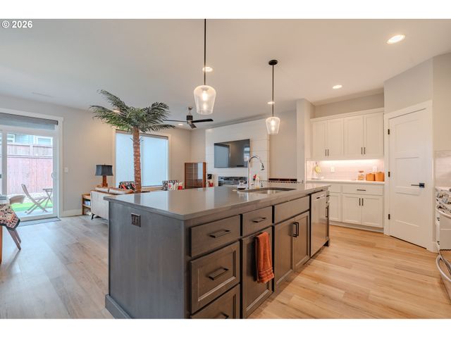12020 Ne 108TH St, Vancouver, WA 98662