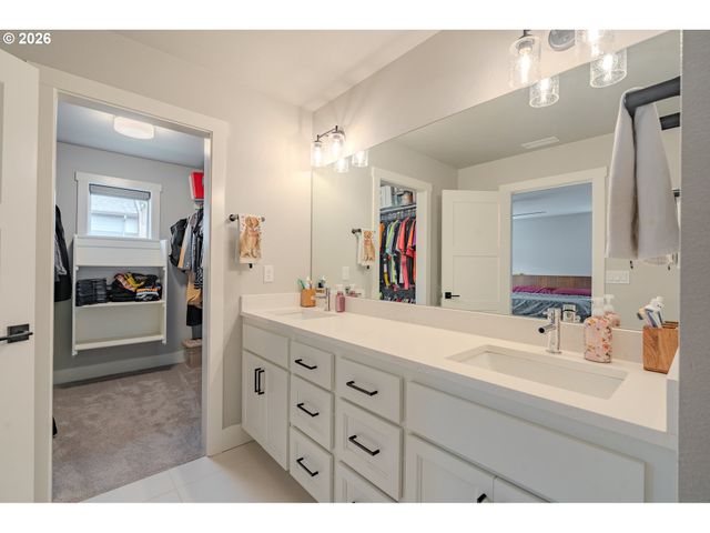 12020 Ne 108TH St, Vancouver, WA 98662