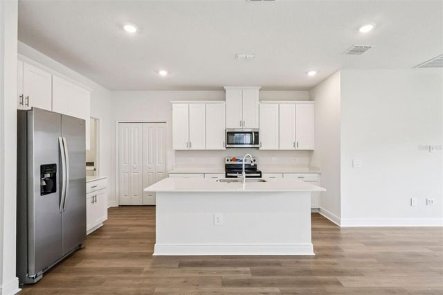 2277 HEN ROAD, Minneola, FL 34715