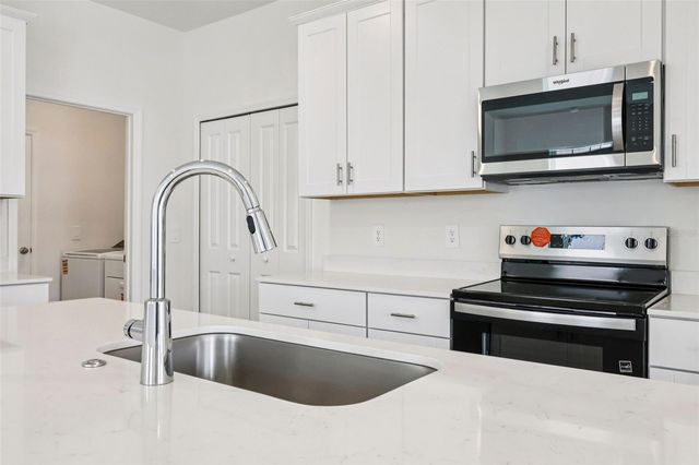 2277 HEN ROAD, Minneola, FL 34715