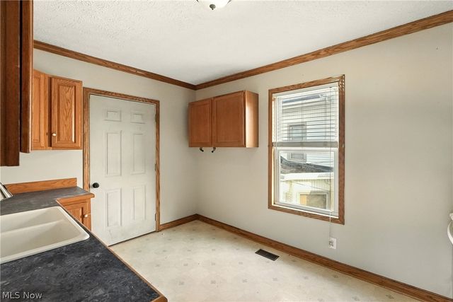 427 S Union Avenue, Alliance, OH 44601
