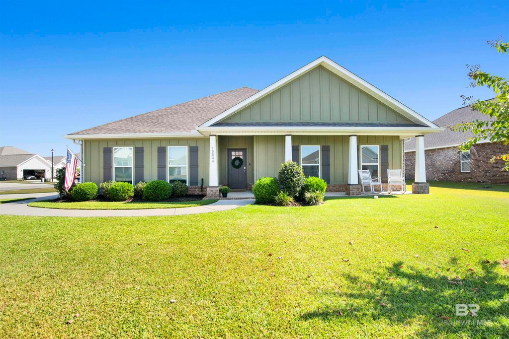 10888 Winning Colors Trail, Daphne, AL 36526