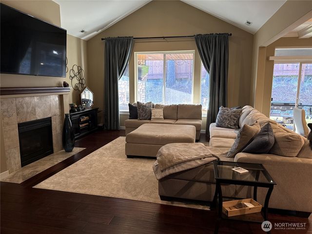 4129 Grotto Court SW, Tumwater, WA 98512
