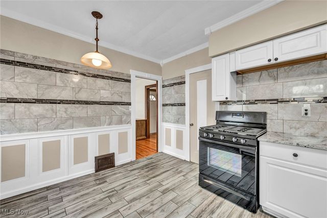 3699 W 165th Street, Cleveland, OH 44111