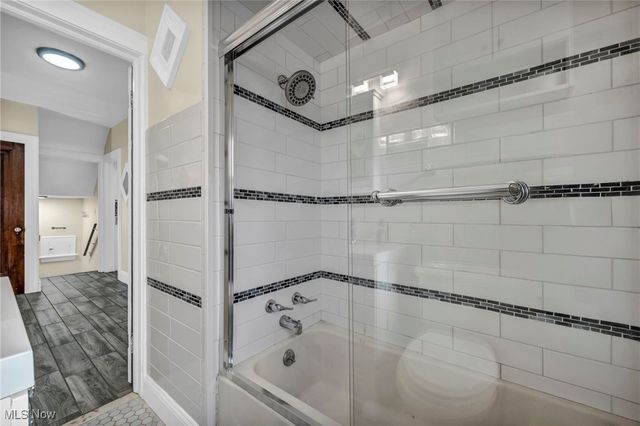 3699 W 165th Street, Cleveland, OH 44111