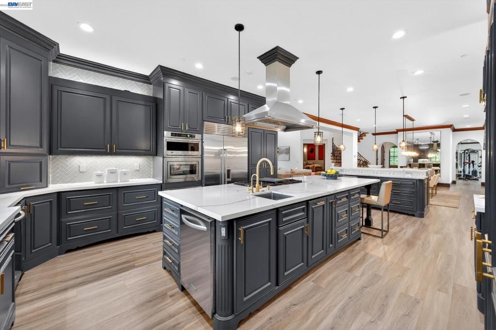 Image 20 of property listing at 2751 Crellin RD, Pleasanton, CA 94566