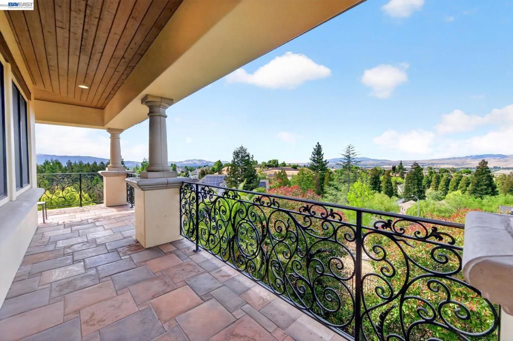 Image 72 of property listing at 2751 Crellin RD, Pleasanton, CA 94566