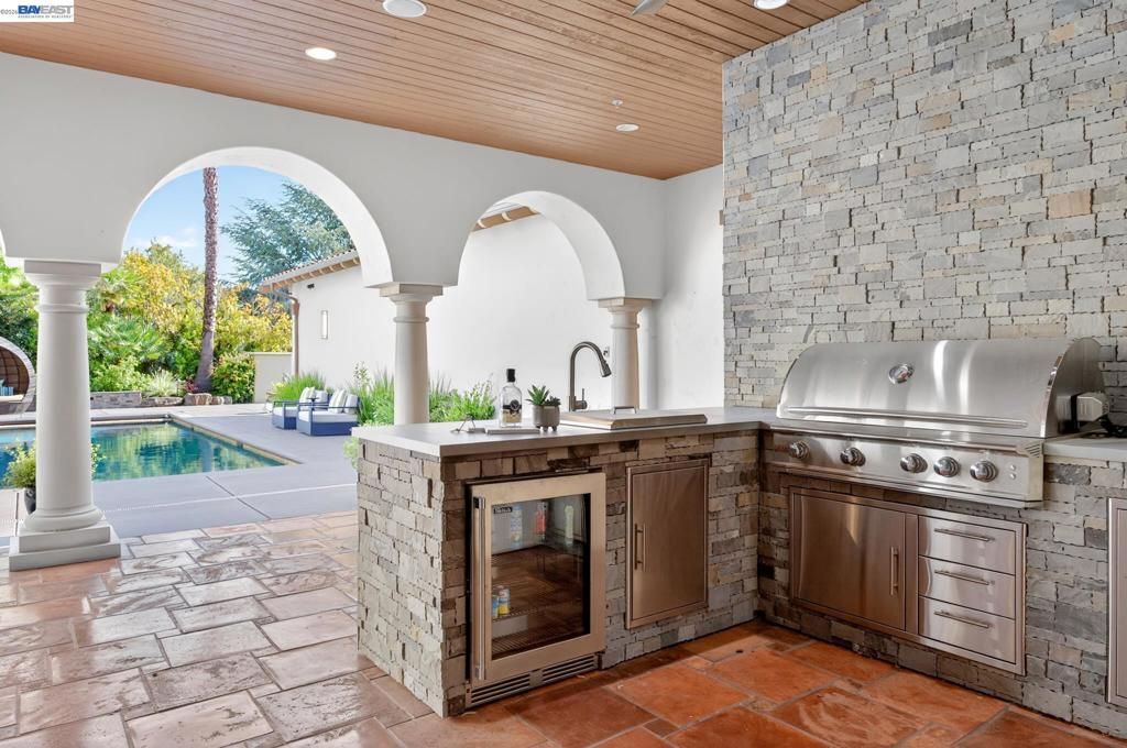 Image 82 of property listing at 2751 Crellin RD, Pleasanton, CA 94566