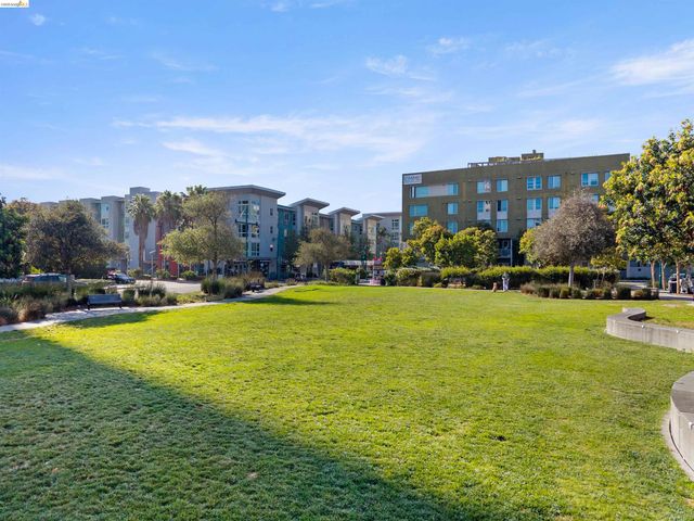 6363 Christie Ave 525, Emeryville, CA 94608
