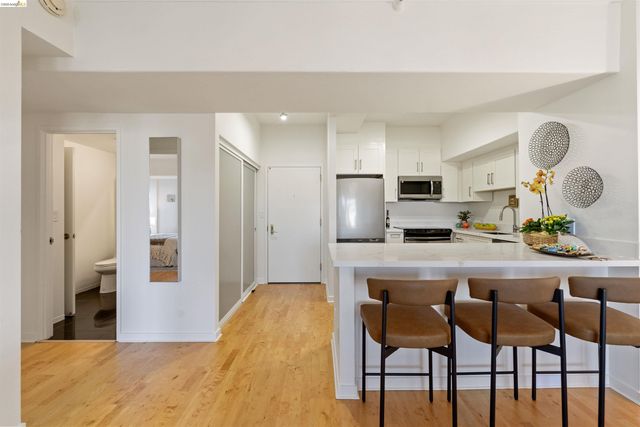 6363 Christie Ave 525, Emeryville, CA 94608