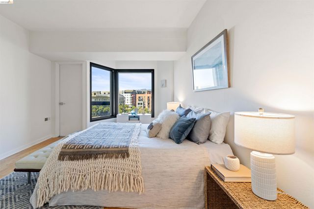 6363 Christie Ave 525, Emeryville, CA 94608