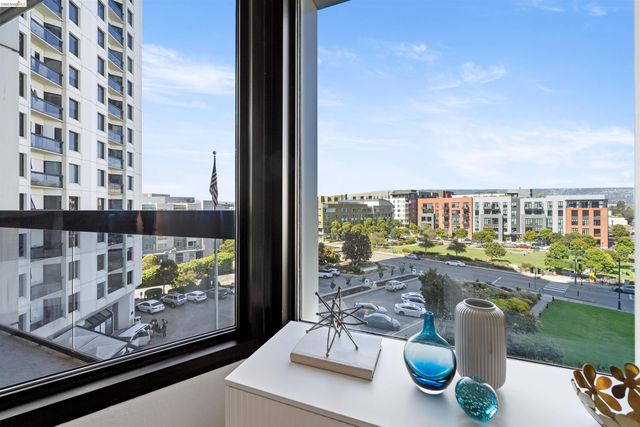 6363 Christie Ave 525, Emeryville, CA 94608