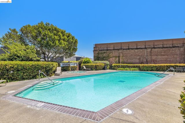 6363 Christie Ave 525, Emeryville, CA 94608