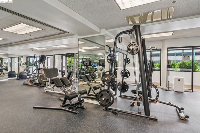 6363 Christie Ave 525, Emeryville, CA 94608