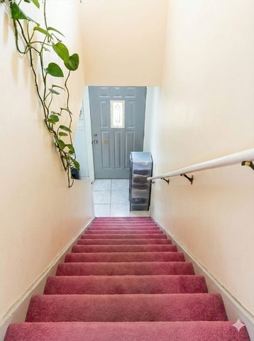 47 Shawmut St, Revere, MA 02151