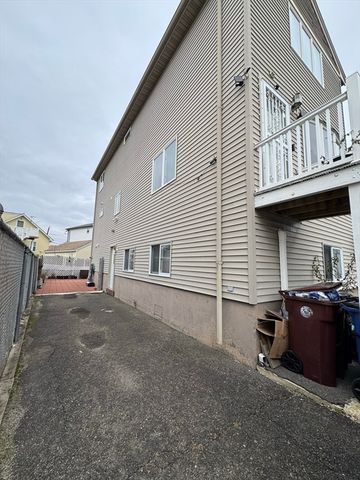 47 Shawmut St, Revere, MA 02151