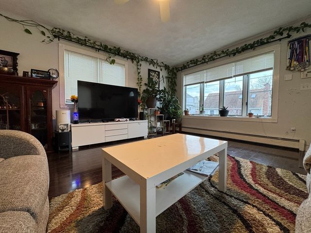 47 Shawmut St, Revere, MA 02151