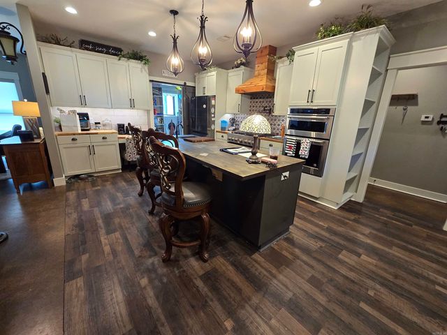 1030 Cadron Settlement Lane, Conway, AR 72034