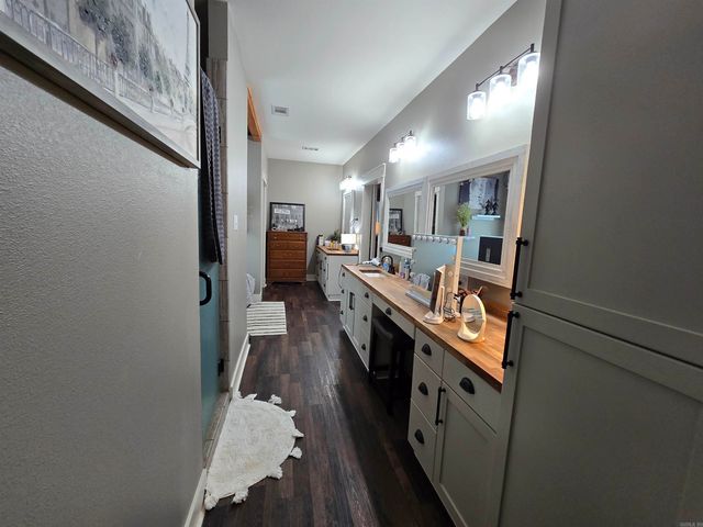 1030 Cadron Settlement Lane, Conway, AR 72034