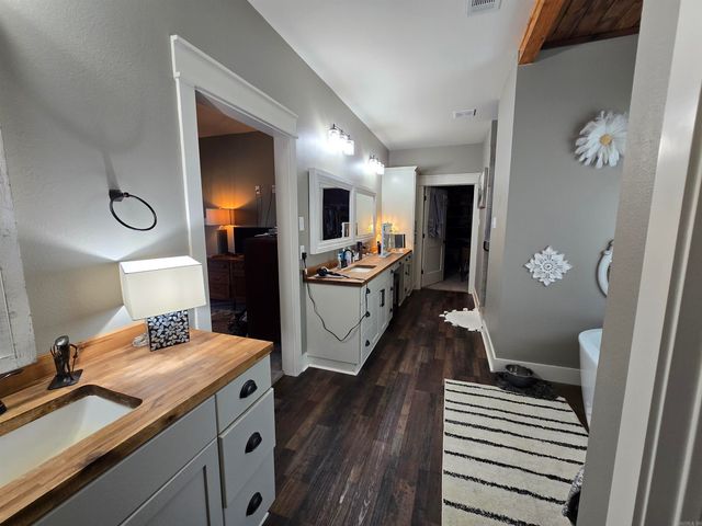 1030 Cadron Settlement Lane, Conway, AR 72034