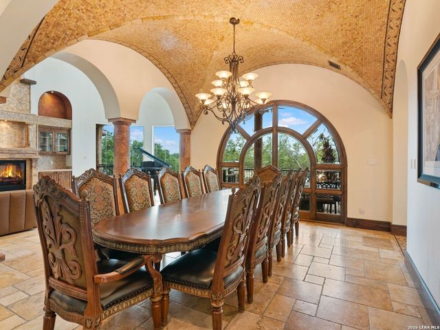 45 Champions Run, San Antonio, TX 78258