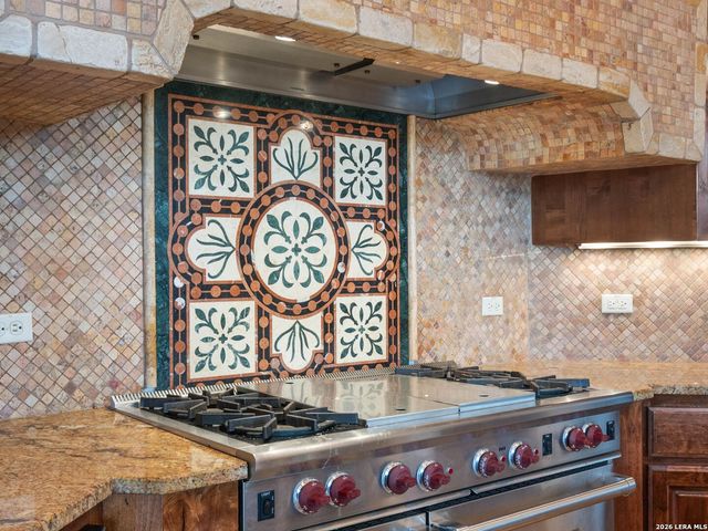 45 Champions Run, San Antonio, TX 78258