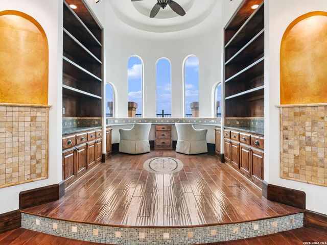 45 Champions Run, San Antonio, TX 78258