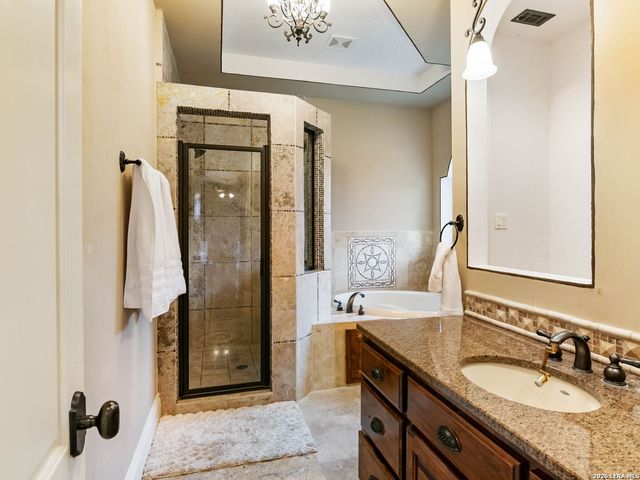 45 Champions Run, San Antonio, TX 78258