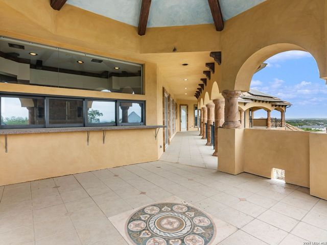 45 Champions Run, San Antonio, TX 78258