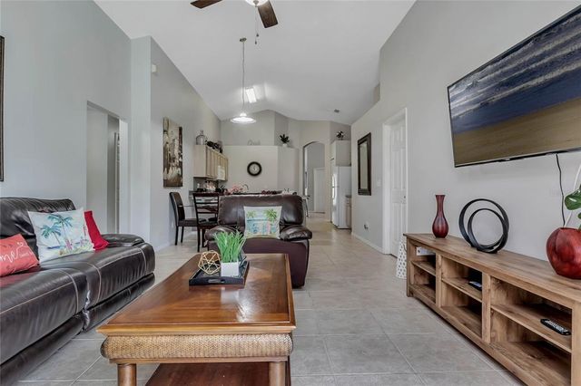8471 SECRET KEY COVE, Kissimmee, FL 34747
