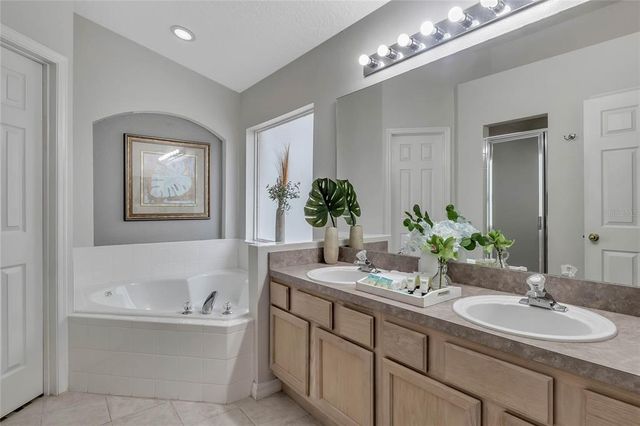 8471 SECRET KEY COVE, Kissimmee, FL 34747