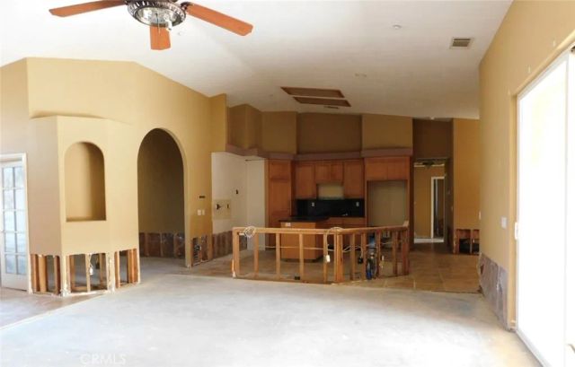 1861 Calaveras, Pinon Hills, CA 92372