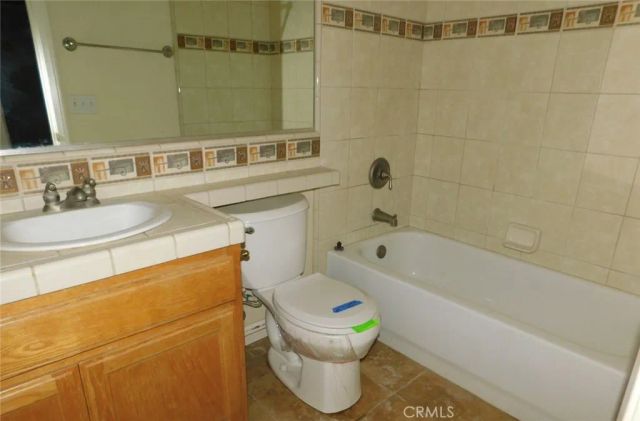 1861 Calaveras, Pinon Hills, CA 92372