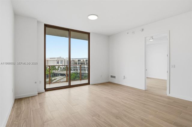 3900 Alton Road 208, Miami Beach, FL 33140