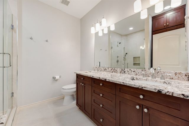 321 Metropolitan Drive, Plano, TX 75023