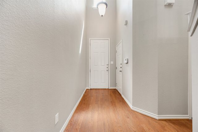 321 Metropolitan Drive, Plano, TX 75023