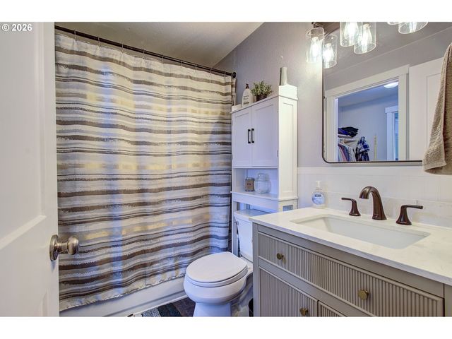 9705 Nw 21ST Ave, Vancouver, WA 98665