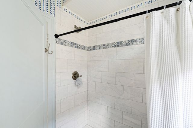 317 N MADISON ST, Staunton, VA 24401