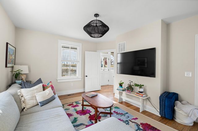 317 N MADISON ST, Staunton, VA 24401