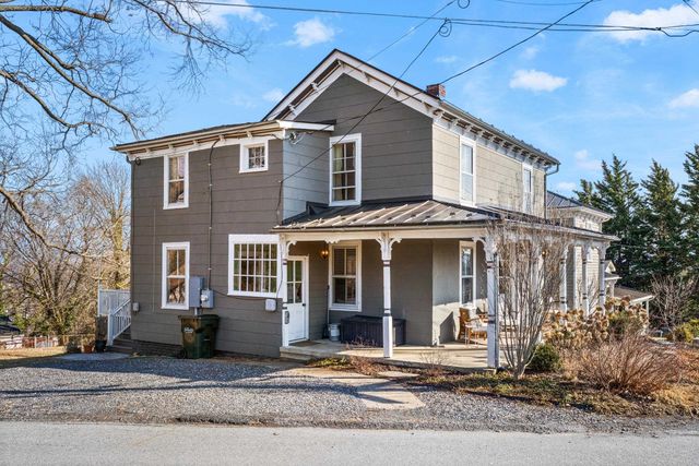 317 N MADISON ST, Staunton, VA 24401